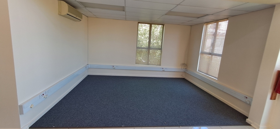 Commercial Property for Sale in Langenhovenpark Free State